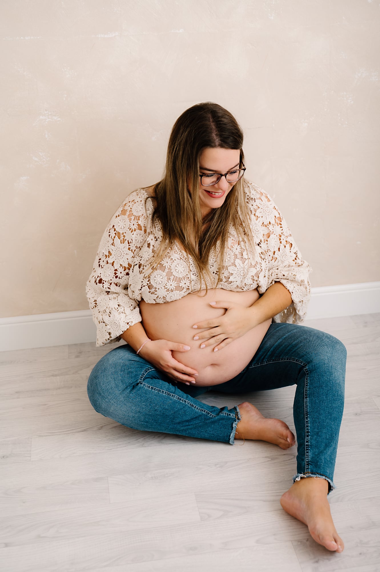 Curvy Babybauchshooting NRW, Curvy Babybauchfotografie NRW