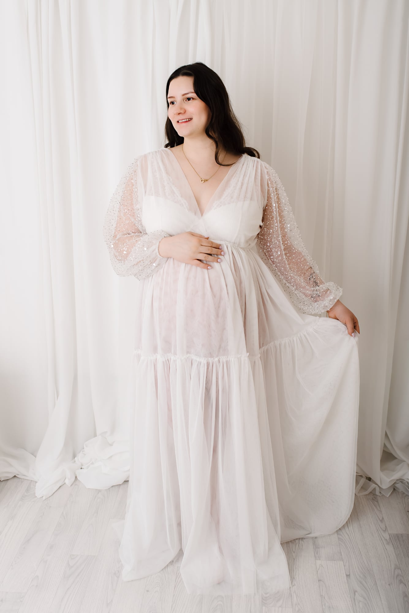 Curvy Babybauchfotografie Düsseldorf, Curvy Babybauchshooting Düsseldorf