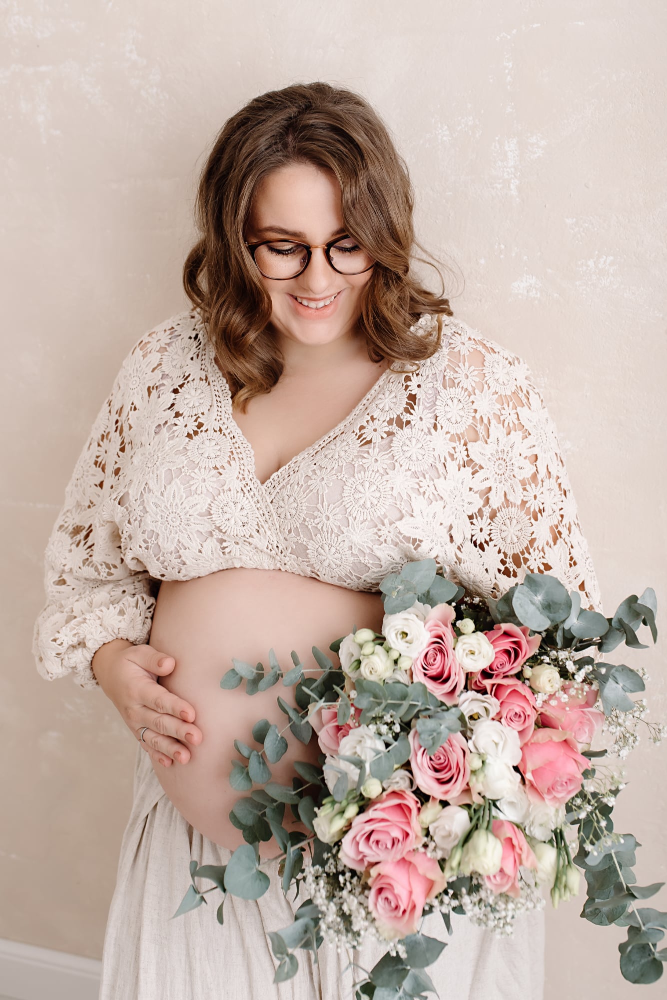 Curvy Babybauchfotografie Monheim, Curvy Babybauchshooting Monheim, Plus Size Shooting