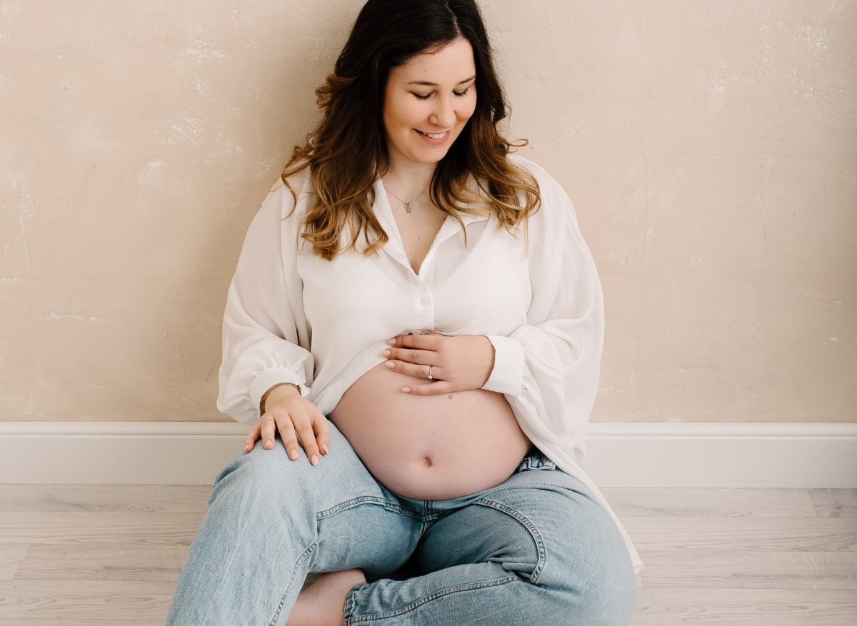 Unterbauch, Curvy Babybauchshooting NRW , Monheim am Rhein, Köln, Düsseldorf, Hilden, Leverkusen