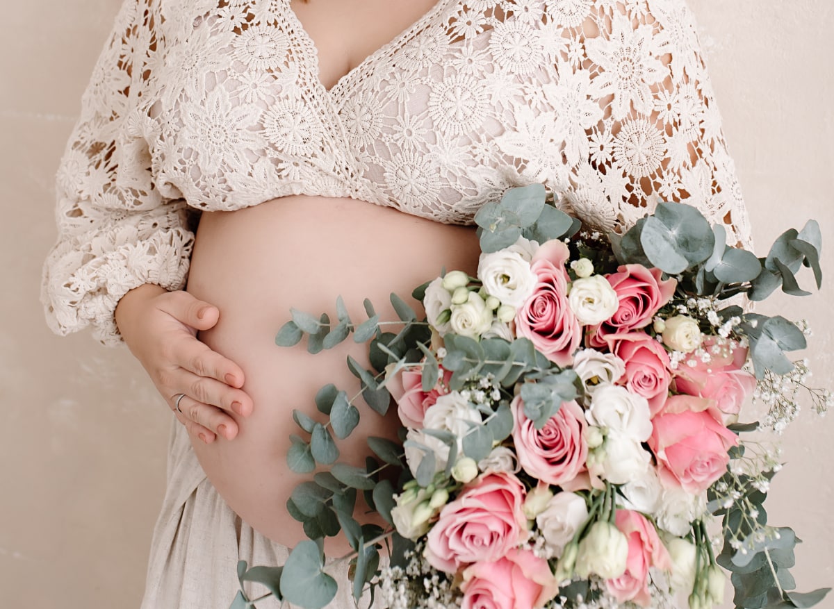 Unterbauch, Curvy Babybauchshooting NRW , Monheim am Rhein, Köln, Düsseldorf, Hilden, Leverkusen
