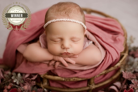 Awardfoto Neugeborenenfotografie - Materne Fotografie